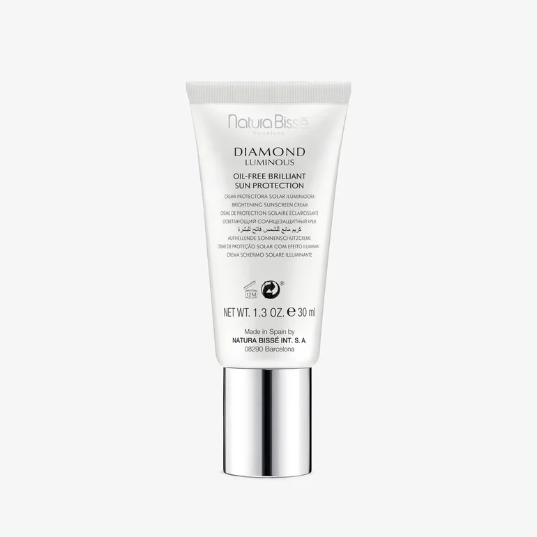 Natura Bissé Diamond SPF 50 PA+++ Oil-Free Brilliant Sun Protection | Šviesinantis toninis veido saulės kremas SPF 50 PA+++ 30 ml