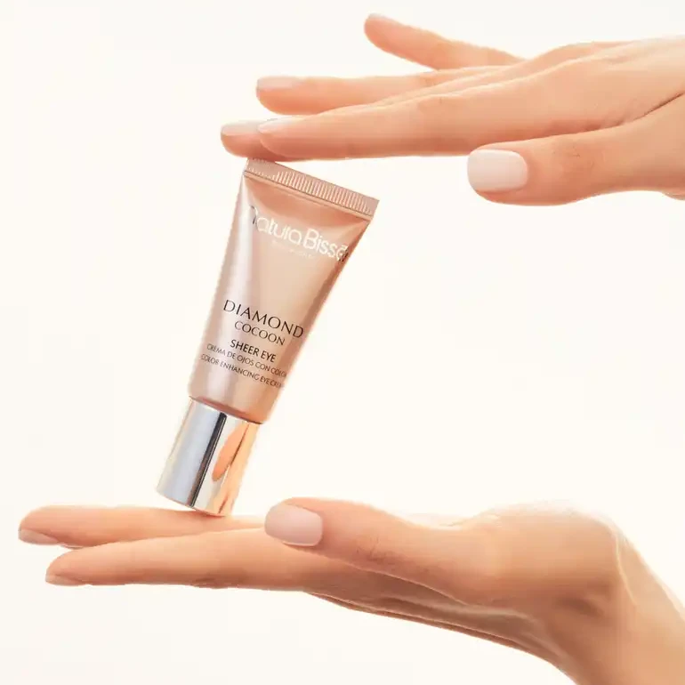 Natura Bissé Mini Diamond Cocoon Sheer Eye | Švytinantis priešraukšlinis paakių kremas su tonizuojančiu efektu 10 ml