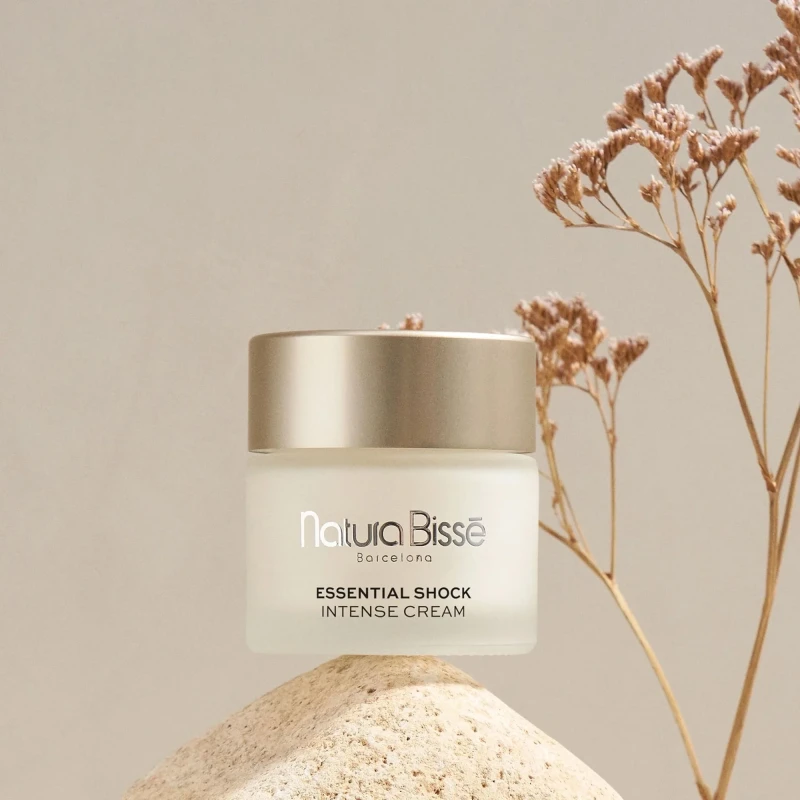 Natura Bissé Essential Shock Intense Gel Cream | Intensyviai stangrinantis atstatomasis gelinis kremas visiems odos tipams 75 ml
