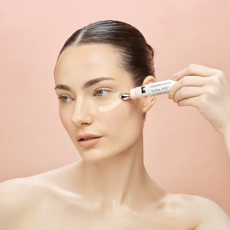 Colorescience Total Eye® 3-in-1 Renewal Therapy SPF35 | Akių zonos kremas su tonu ir SPF35 Fair 4 ml