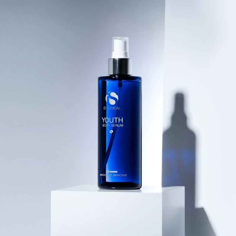 iS Clinical Youth Body Serum | Drėkinantis kūno serumas–purškiklis su antioksidantais 200 ml