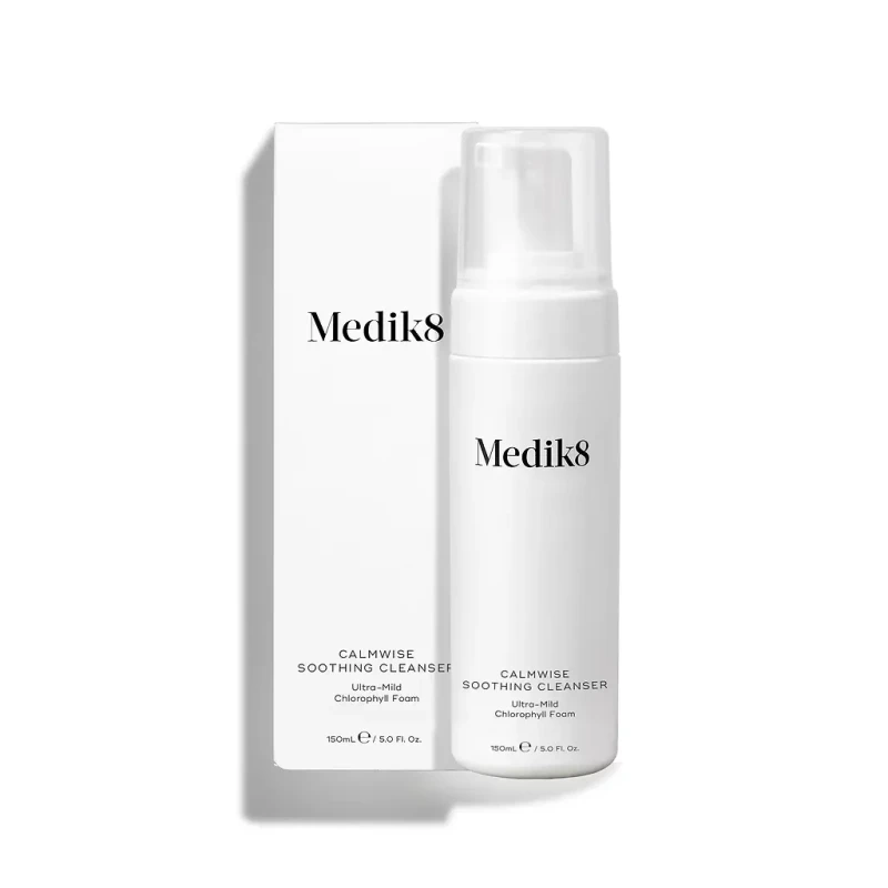Medik8 Calmwise Soothing Cleanser | Raminačios valomosios putos jautriai odai 150 ml