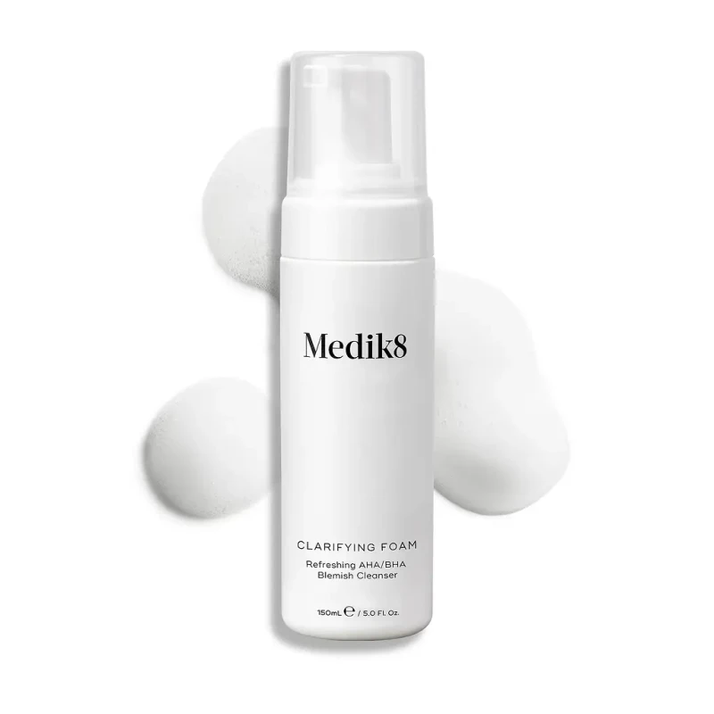 Medik8 Clarifying Foam | Valomosios AHA/BHA putos problematiškai odai 150 ml