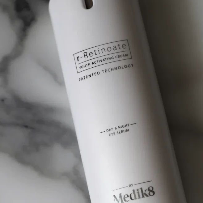 Medik8 r-Retinoate Day & Night Eye Serum | Восстанавливающая сыворотка для кожи вокруг глаз днем и ночью 15 мл