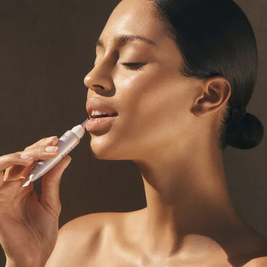 Natura Bissé Diamond Lip Booster | Интенсивно питающая и придающая объем сыворотка для губ 15 мл