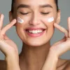Medik8 Total Moisture Daily Facial Cream | Drėkinamasis kasdieninis veido kremas su prebiotiniais peptidais 50 ml