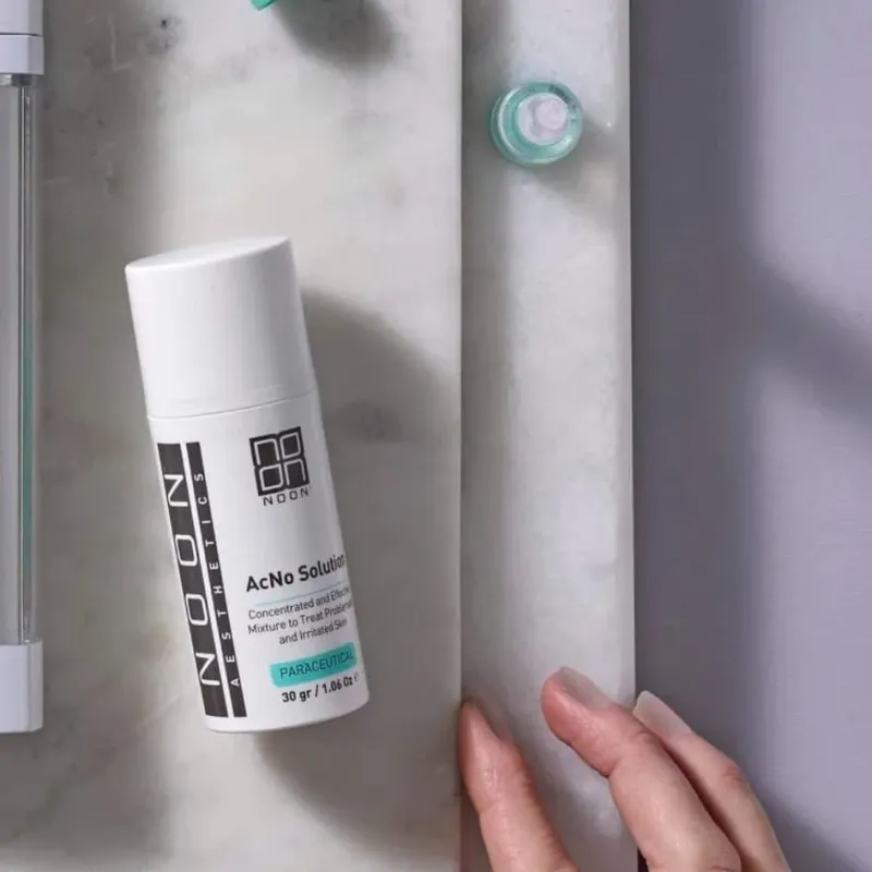 Noon Aesthetics AcNo Solution | Intensyvi Priežiūra Spuoguotai Odai 30 g